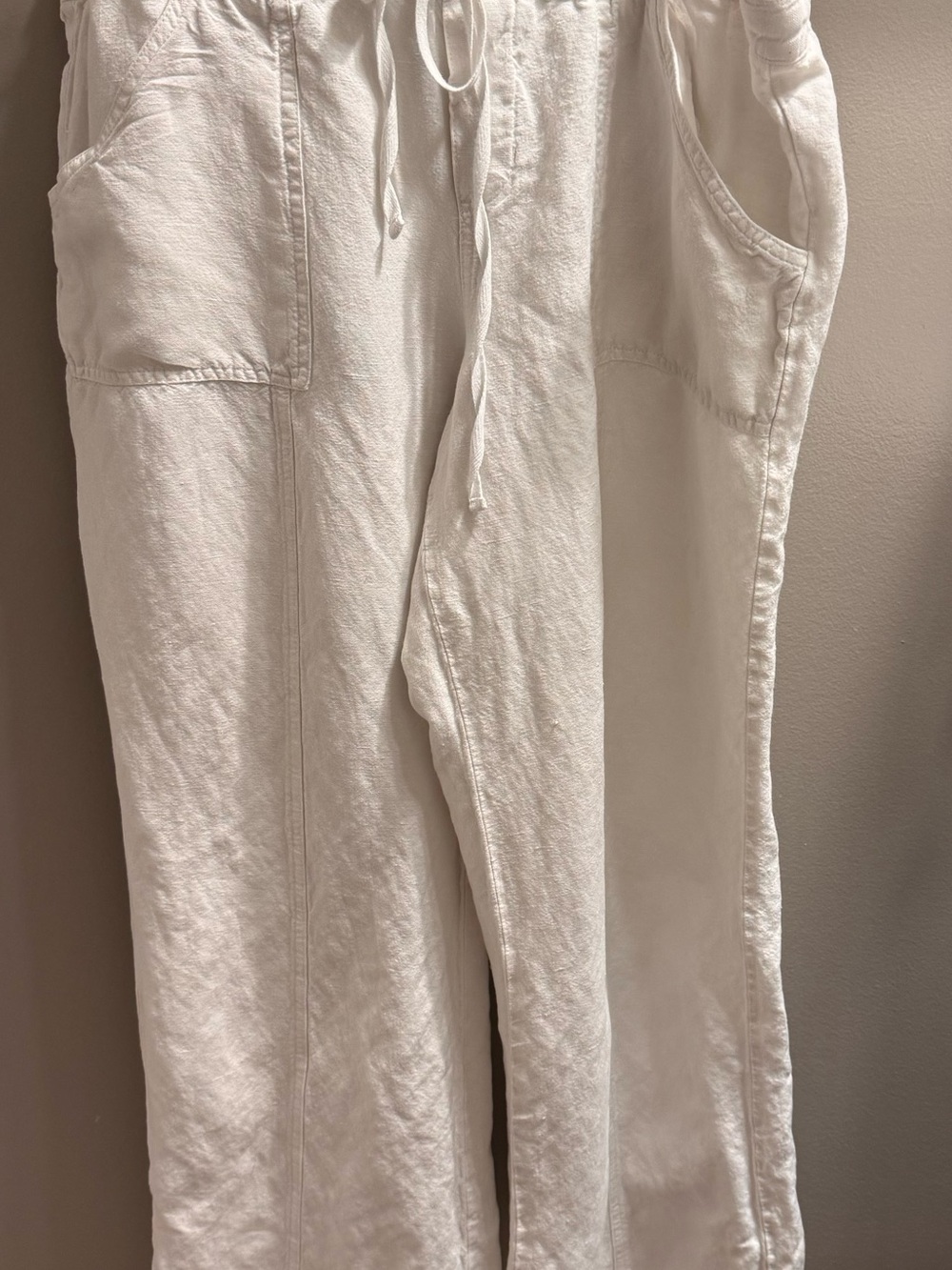 New York & Company White Drawstring/Elastic Waist Pants
